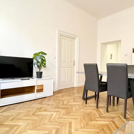 Premium Residence At Famous Vienna Kutschkermarkt Екстериор снимка
